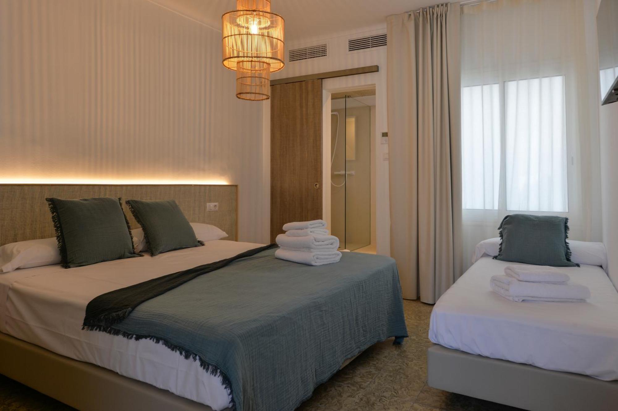 Hostal Boutique Sa Nansa 또사데마르 객실 사진