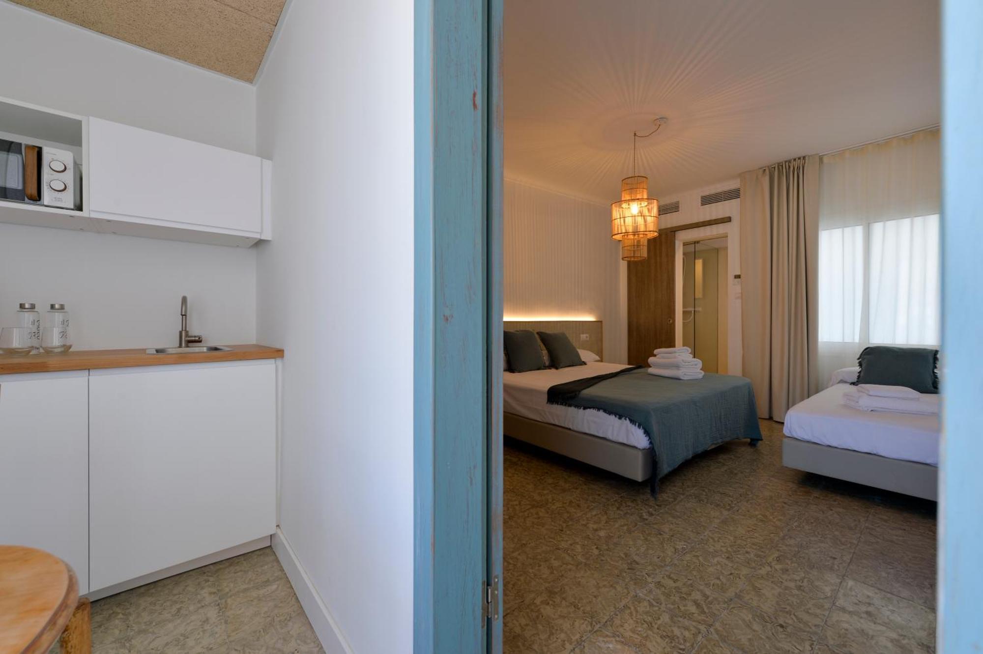 Hostal Boutique Sa Nansa 또사데마르 객실 사진