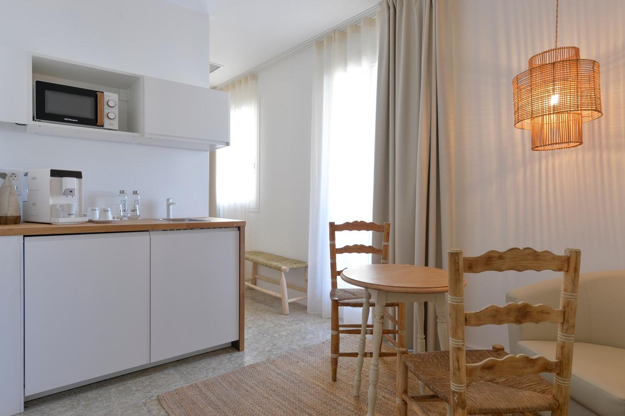 Hostal Boutique Sa Nansa 또사데마르 객실 사진