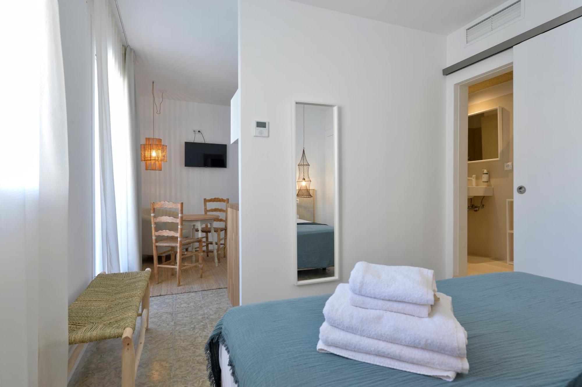 Hostal Boutique Sa Nansa 또사데마르 객실 사진