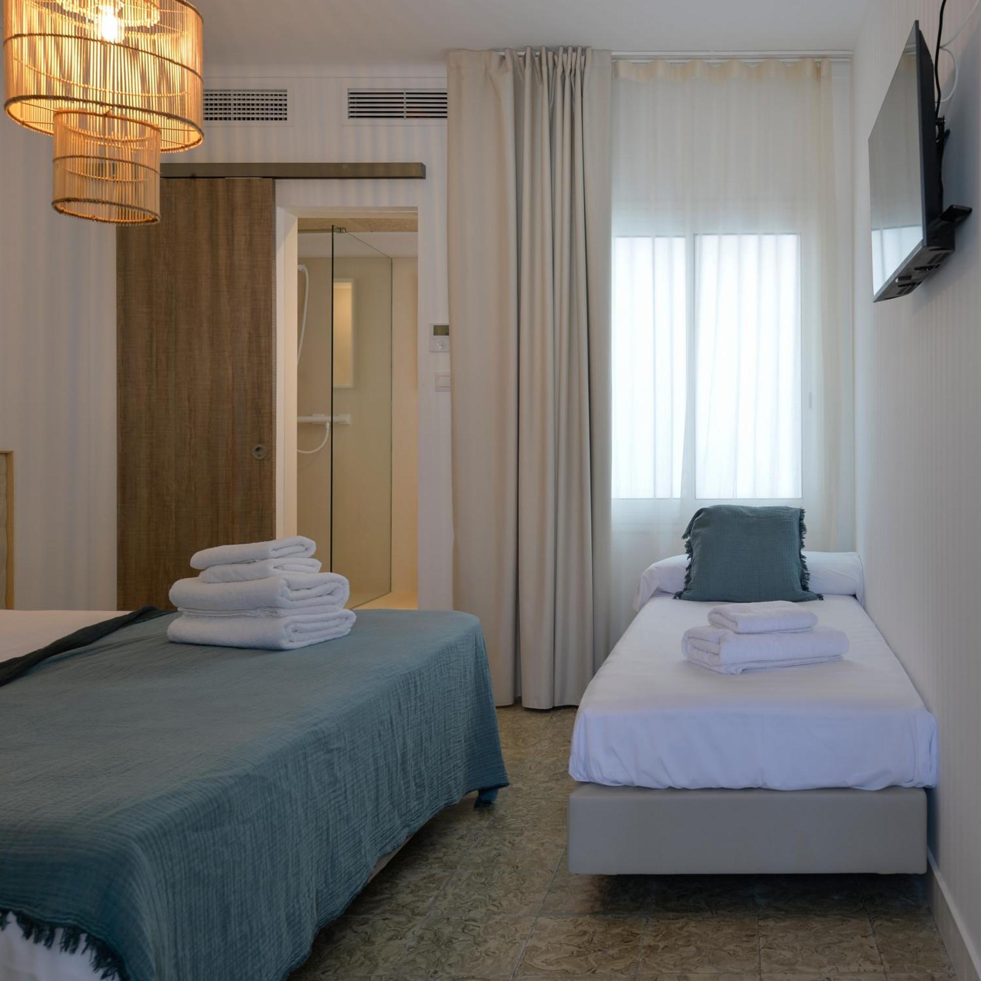 Hostal Boutique Sa Nansa 또사데마르 객실 사진